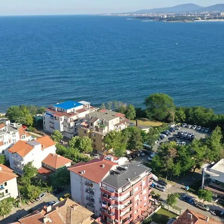 Kovachevi House 招待所 普里莫尔斯科