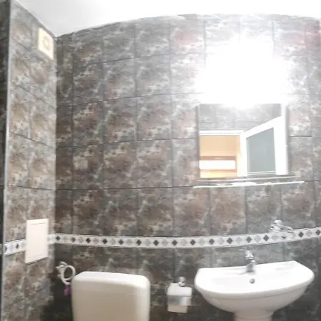 招待所 Kovachevi House