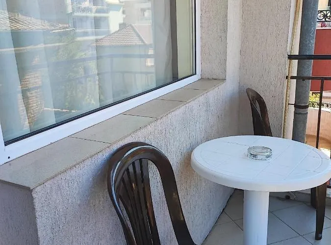 Guest house Kovachevi House 3*